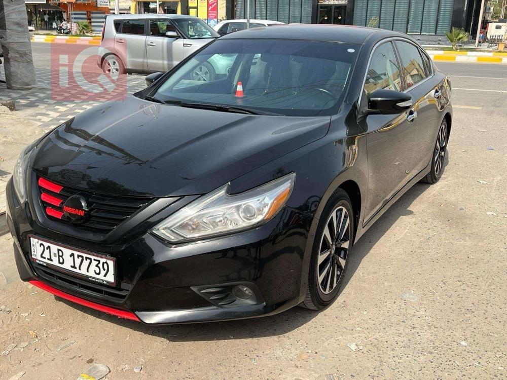 نيسان ألتيما